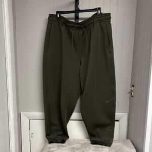 NWT Nike Sweatpants